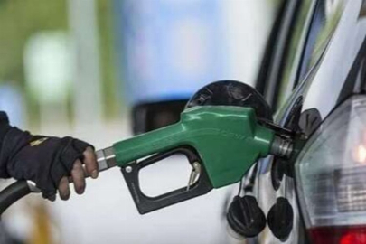 Benzin ve motorine zam durmak bilmiyor
