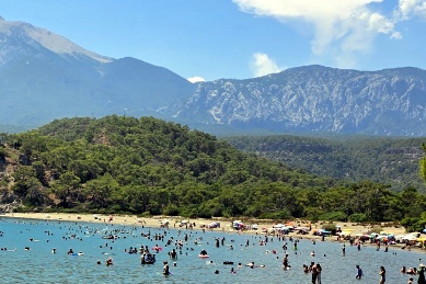 FASELİS'TE CANKURTARAN OLMAMASI TEPKİ ÇEKİYOR