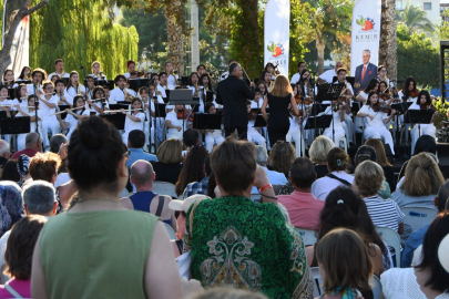 Kemer’de Sokak Hayvanları İçin Anlamlı Konser