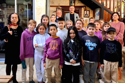 Özel Kemer Uğur Okullarından Kültür Evi’ne Anlamlı Ziyaret