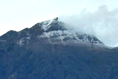 TAHTALI'YA İLK KAR YAĞDI