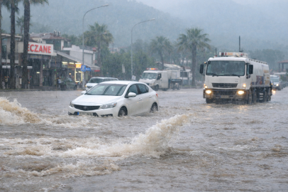 KEMER, EN FAZLA YAĞIŞ ALAN BÖLGE OLDU