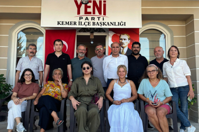 KEMER YENİ PARTİ, 400 KİŞİLİK DELEGE SEÇİMİYLE GÖVDE GÖSTERİSİ YAPTI.