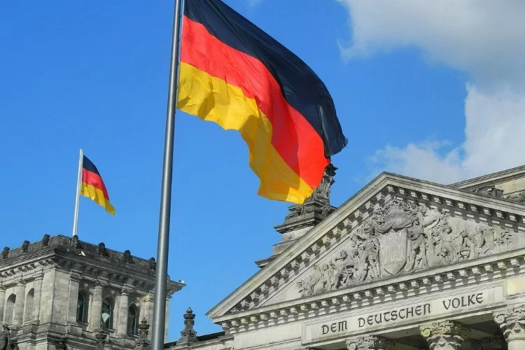 Almanya'da çifte vatandaşlık tasarısı yasalaştı.